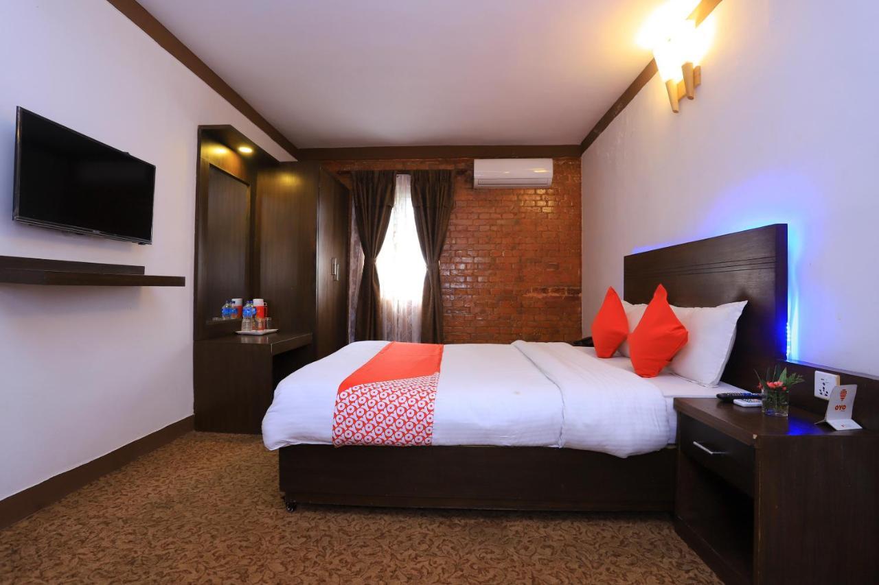 Oyo 591 Hotel Blue Moon Dharampur Exterior photo